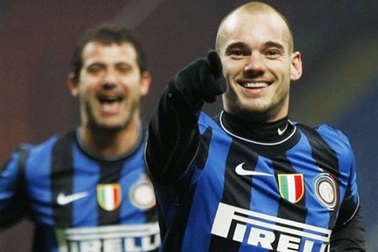 Sneijder tỏa sáng, Inter tiến vào Tứ kết