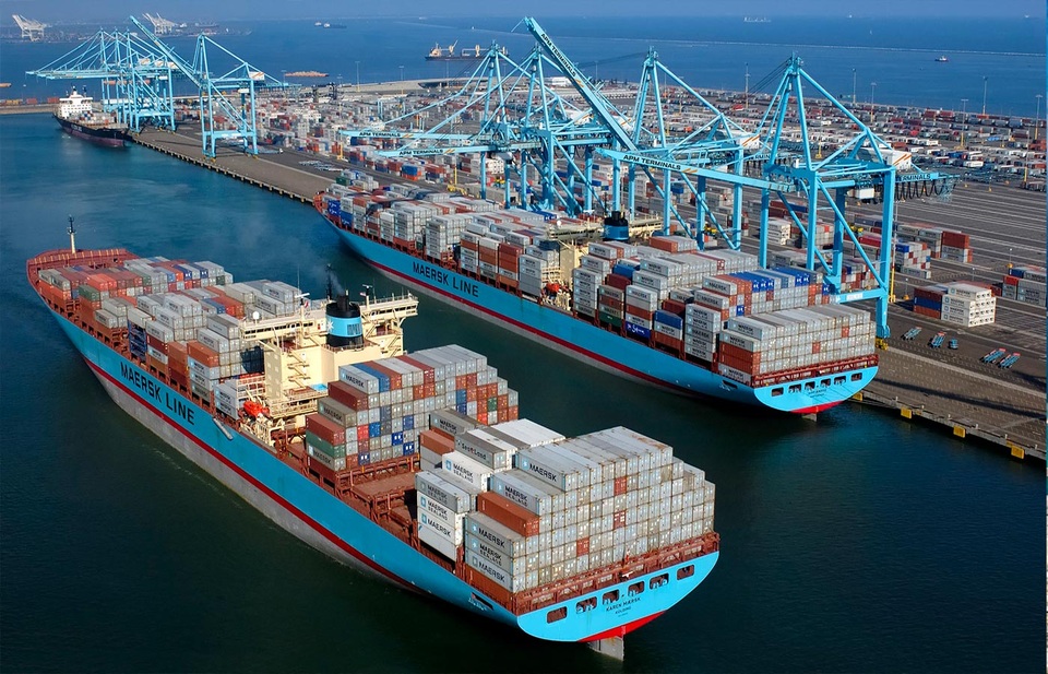 Doanh nghiệp Trung Quốc thu gom container rỗng giữa cơn sốt toàn cầu - 1 Doanh nghiệp Trung Quốc thu gom container rỗng giữa cơn sốt toàn cầu - 1