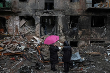 Chìm trong bóng tối lạnh giá, Ukraine chạy đua khôi phục nguồn điện