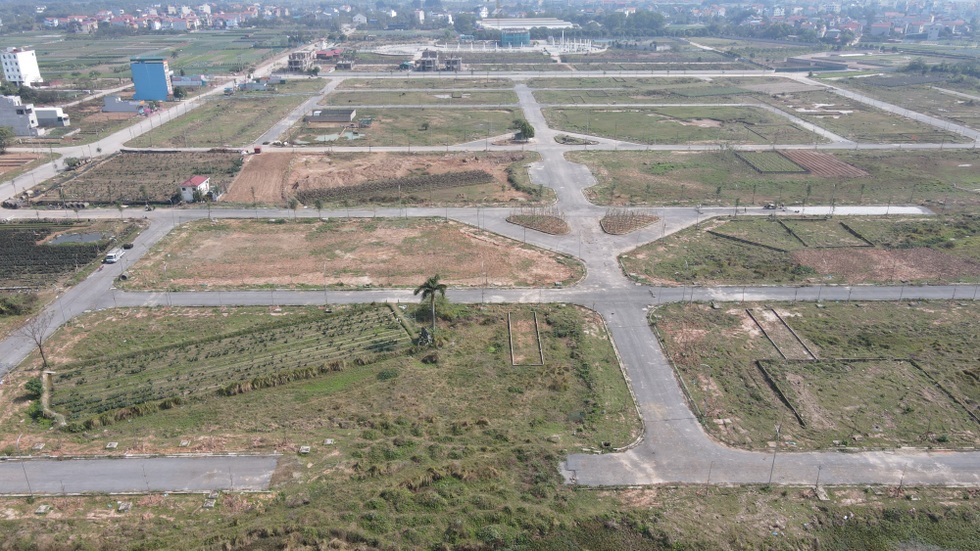 Những dự án siêu đầu cơ cũng găm đất rồi… để đó - 2 Những dự án siêu đầu cơ cũng găm đất rồi… để đó - 2