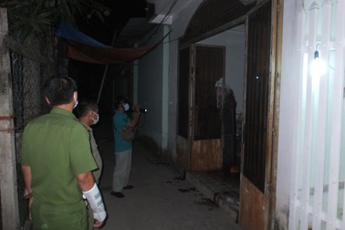Phát hiện người chết lõa thể trong căn nhà khóa cửa