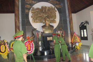 Nhiều hoạt động kỷ niệm 110 năm ngày sinh cố Tổng Bí thư Lê Duẩn