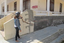 Nhà văn hóa tiền tỷ mới sử dụng đã “chờ sập”: Xử lý trách nhiệm các tập thể, cá nhân sai phạm!