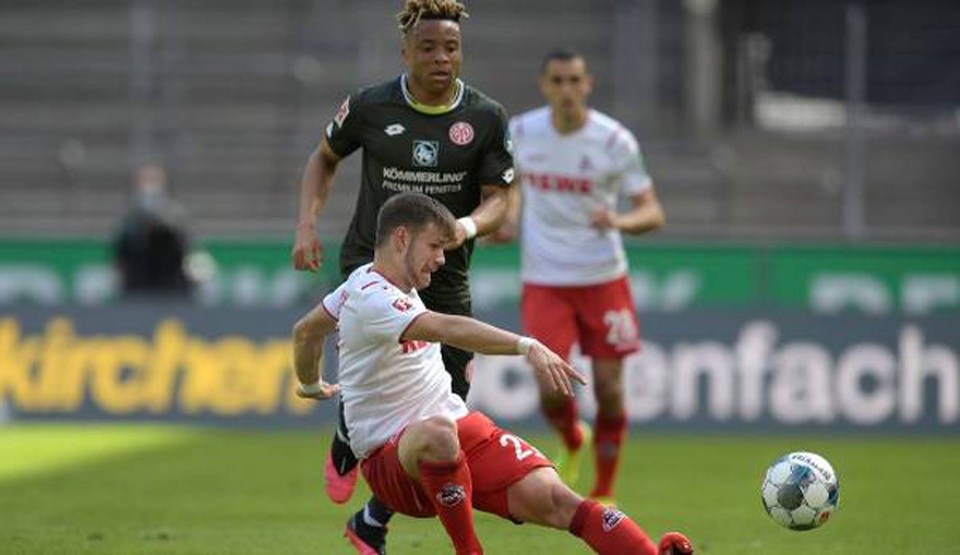 CLB ở Bundesliga sáng tạo cách cổ vũ khi khán giả bị cấm vào sân - 4 CLB ở Bundesliga sáng tạo cách cổ vũ khi khán giả bị cấm vào sân - 4