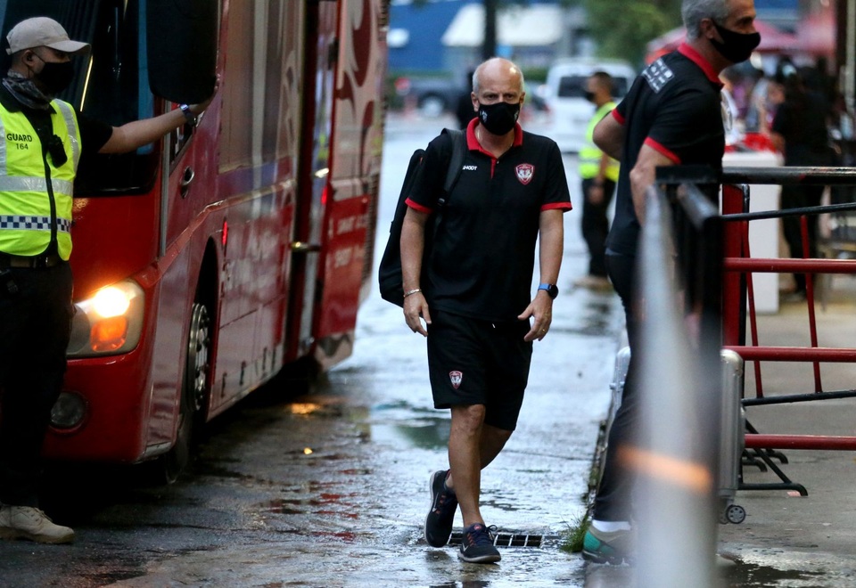HLV Gama chia tay Muangthong United ngay trước giờ bóng lăn - 1 HLV Gama chia tay Muangthong United ngay trước giờ bóng lăn - 1