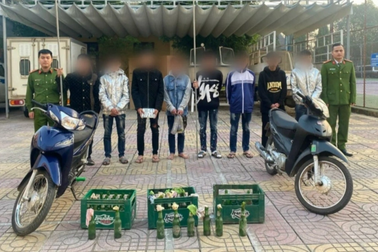 Nhóm thanh thiếu niên mang bom xăng, dao đi giải quyết mâu thuẫn