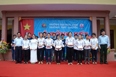 Trao thưởng cho cho 94 học sinh giỏi quốc gia