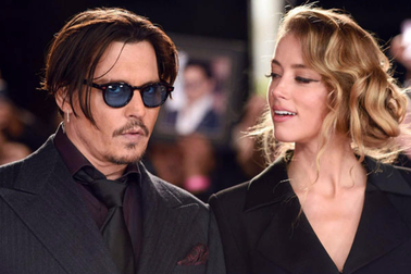 Bị tố yêu Elon Musk để lấp khoảng trống, Amber Heard càng thêm bất lợi?