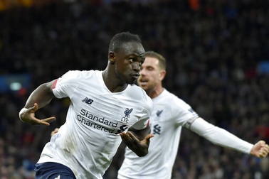 Aston Villa 1-2 Liverpool: Cú lội ngược dòng bất ngờ