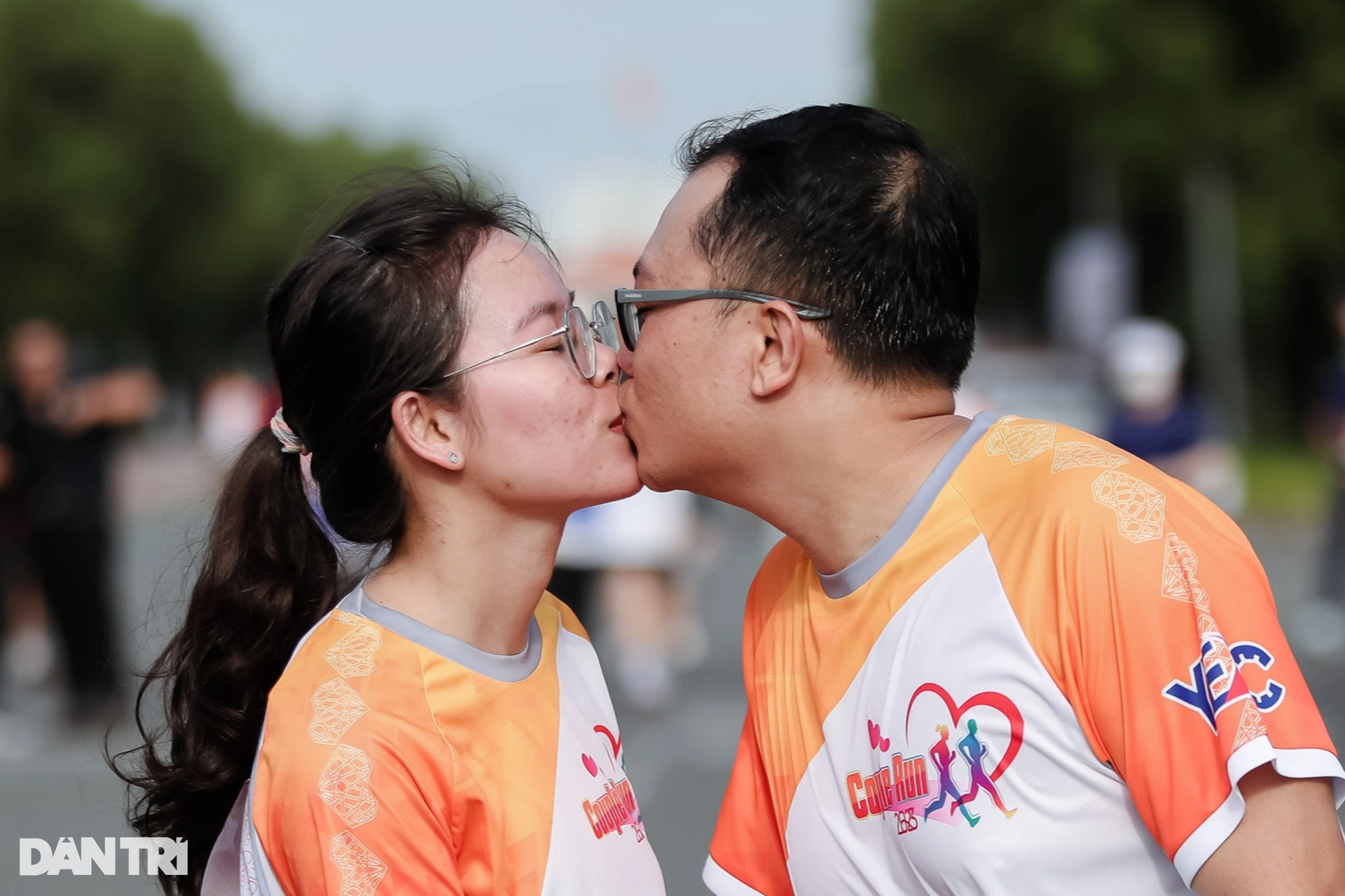 Hơn 1.000 cặp đôi chạy bộ gây quỹ làm lễ cưới cho người khó khăn ở TPHCM - 7 Hơn 1.000 cặp đôi chạy bộ gây quỹ làm lễ cưới cho người khó khăn ở TPHCM - 7