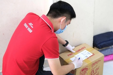 Khách hàng tin tưởng dịch vụ chuyển phát của J&T Express nhờ điều gì?