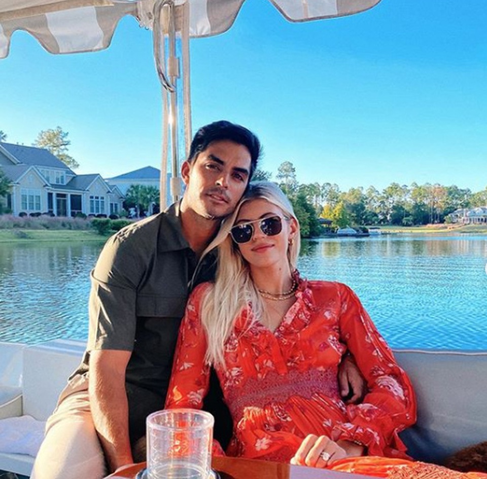 Devon Windsor khoe dáng nuột trên biển - 6 Devon Windsor khoe dáng nuột trên biển - 6