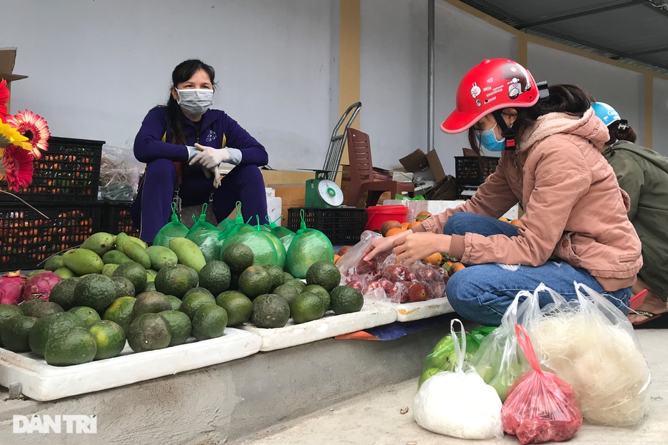 Người dân tâm dịch thành phố Chí Linh đi chợ bằng thẻ theo ngày chẵn lẻ - 9 Người dân tâm dịch thành phố Chí Linh đi chợ bằng thẻ theo ngày chẵn lẻ - 9
