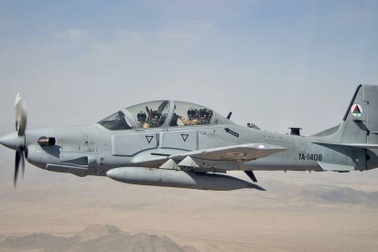 Đào thoát khỏi đất nước, phi cơ Afghanistan đâm trúng tiêm kích Uzbekistan