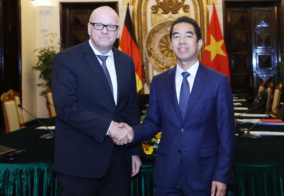 Việt - Đức tăng cường quan hệ đối tác chiến lược - 1 Việt - Đức tăng cường quan hệ đối tác chiến lược - 1