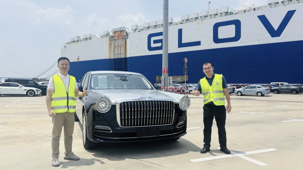 Chiếc ô tô Trung Quốc được doanh nhân ở Dubai trả giá tới 1,5 triệu USD - 1 Chiếc ô tô Trung Quốc được doanh nhân ở Dubai trả giá tới 1,5 triệu USD - 1