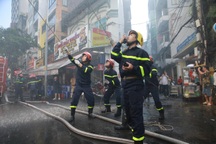 Hơn 1.000 người diễn tập giải cứu nạn nhân mắc kẹt trong tòa nhà Bitexco