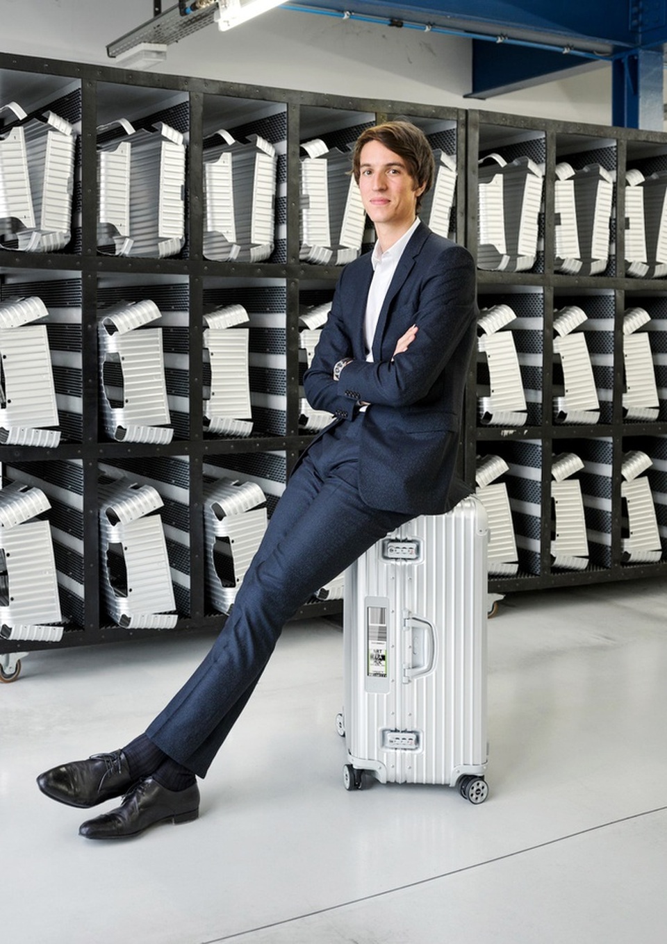 Con trai tỷ phú Louis Vuitton: CEO tài năng, tốt nghiệp ĐH danh tiếng Pháp - 1 Con trai tỷ phú Louis Vuitton: CEO tài năng, tốt nghiệp ĐH danh tiếng Pháp - 1