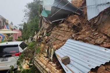 Sạt lở bờ taluy công trình nhà ở tại Đà Lạt