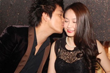 Tuấn Hưng công khai người yêu kém 12 tuổi