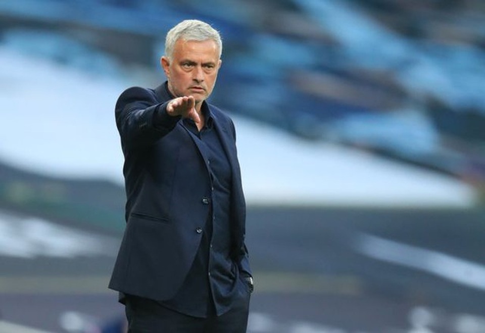 Mourinho lọt top huấn luyện viên dễ bị sa thải nhất Premier League - 2 Mourinho lọt top huấn luyện viên dễ bị sa thải nhất Premier League - 2