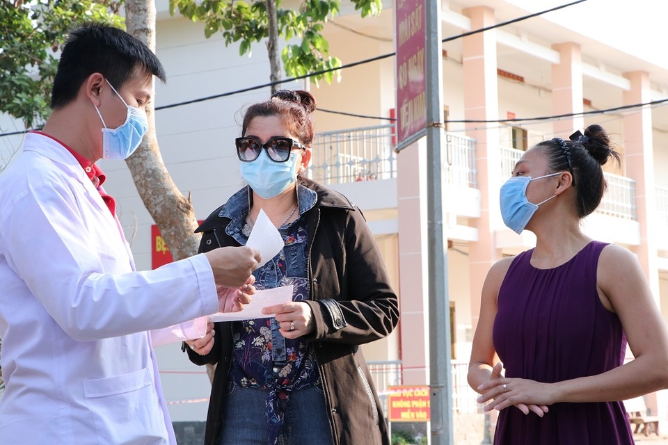 TPHCM: Thêm 3 bệnh nhân nhiễm Covid-19 được công bố khỏi bệnh - 1 TPHCM: Thêm 3 bệnh nhân nhiễm Covid-19 được công bố khỏi bệnh - 1