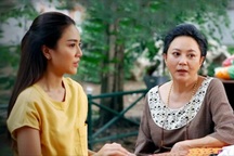 Gần Tết, chồng tôi tuyên bố thà ly hôn vợ chứ không bao giờ bỏ mẹ