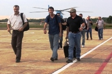 Điều trực thăng ứng cứu 80 người trên giàn khoan dầu khí