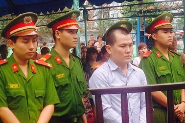 Đi hòa giải rồi đâm chết người