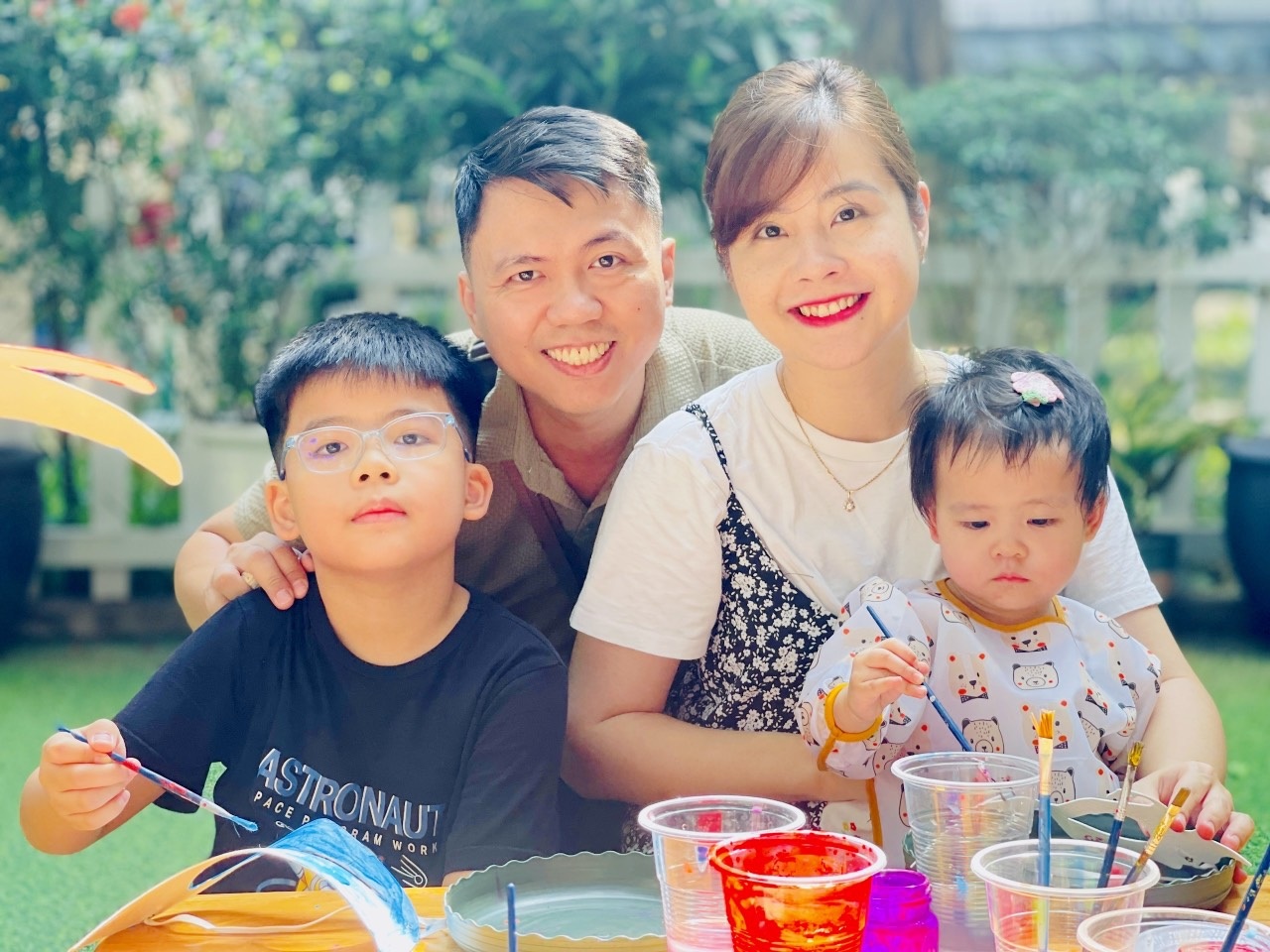 Bé Luyến Của để dành hé lộ kỷ niệm gọi mẹ bằng cô, tuổi thơ rất ít bạn - 6 Bé Luyến Của để dành hé lộ kỷ niệm gọi mẹ bằng cô, tuổi thơ rất ít bạn - 6