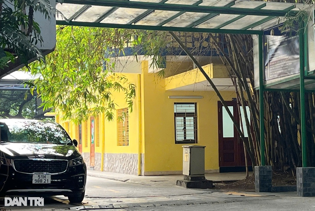 Tạm đình chỉ công tác Viện trưởng Viện Y Dược học dân tộc TPHCM - 1 Tạm đình chỉ công tác Viện trưởng Viện Y Dược học dân tộc TPHCM - 1