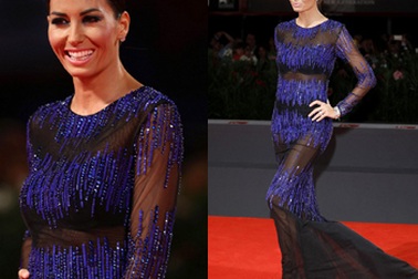 Vợ ông trùm F1 bốc lửa với váy xuyên thấu