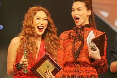 Mỹ Tâm, Hồ Ngọc Hà dẫn đầu; Sơn Tùng “lọt” đề cử Âm nhạc cống hiến