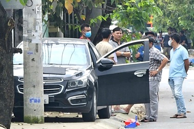 Thi thể cô gái bốc mùi trong cốp ô tô đậu ven đường ở TPHCM