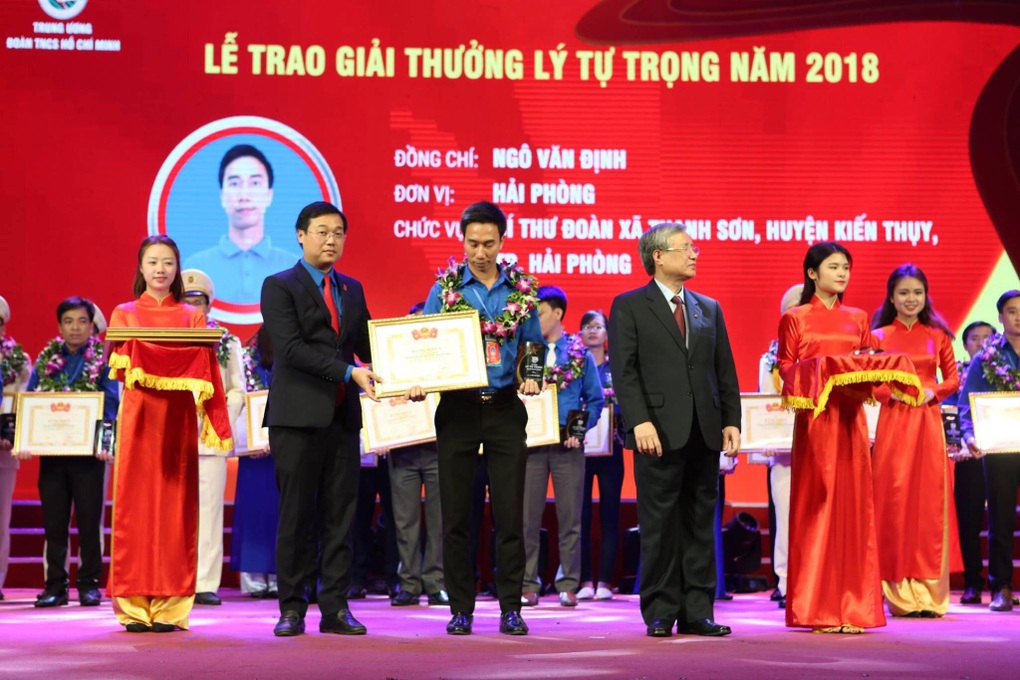 Vị Chủ tịch rời nhà nước với khao khát sự đổi thay khi trái tim còn ấm nóng - 2