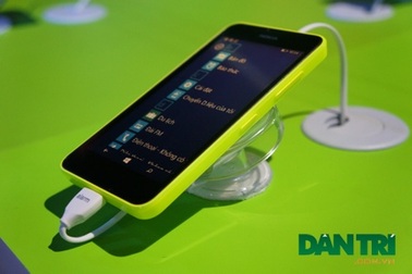 Công bố 2 người may mắn trúng điện thoại Nokia Lumia 630 