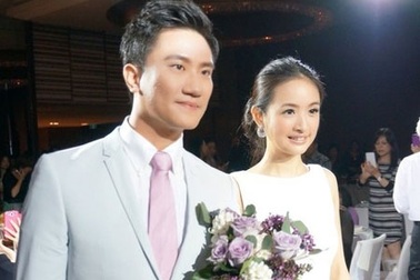 Lâm Y Thần xinh đẹp, dịu dàng trong tiệc đính hôn