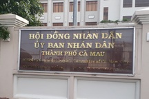 Thu hồi danh hiệu chiến sĩ thi đua cơ sở của 13 cán bộ ở thành phố Cà Mau