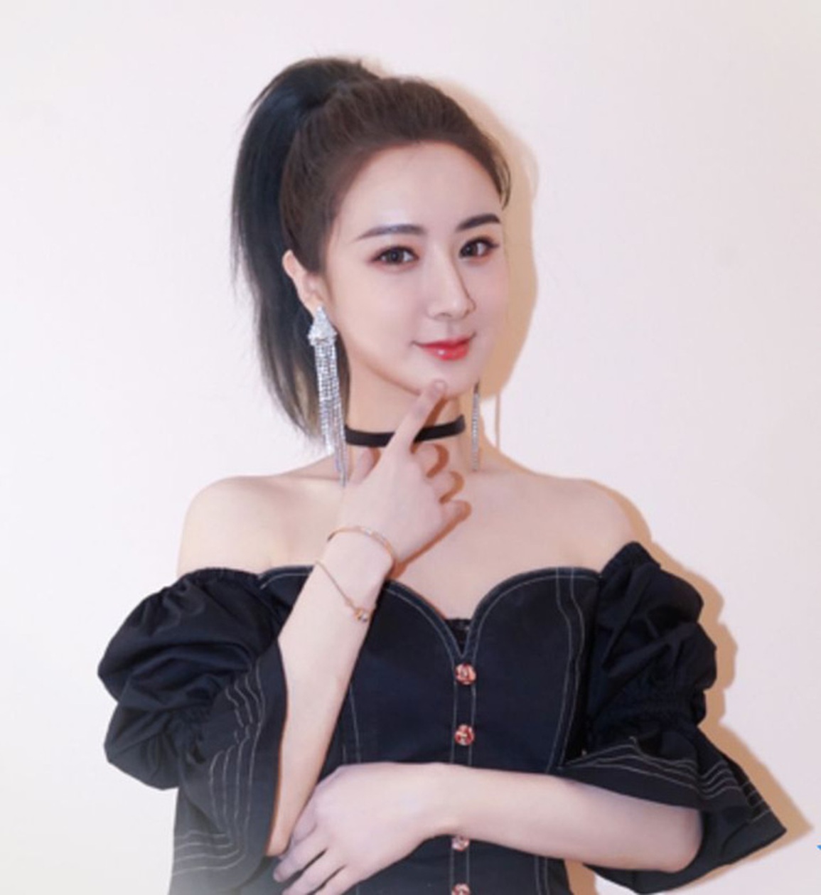 Vi Á bị phạt hơn 4.800 tỷ đồng vì trốn thuế - 3 Vi Á bị phạt hơn 4.800 tỷ đồng vì trốn thuế - 3