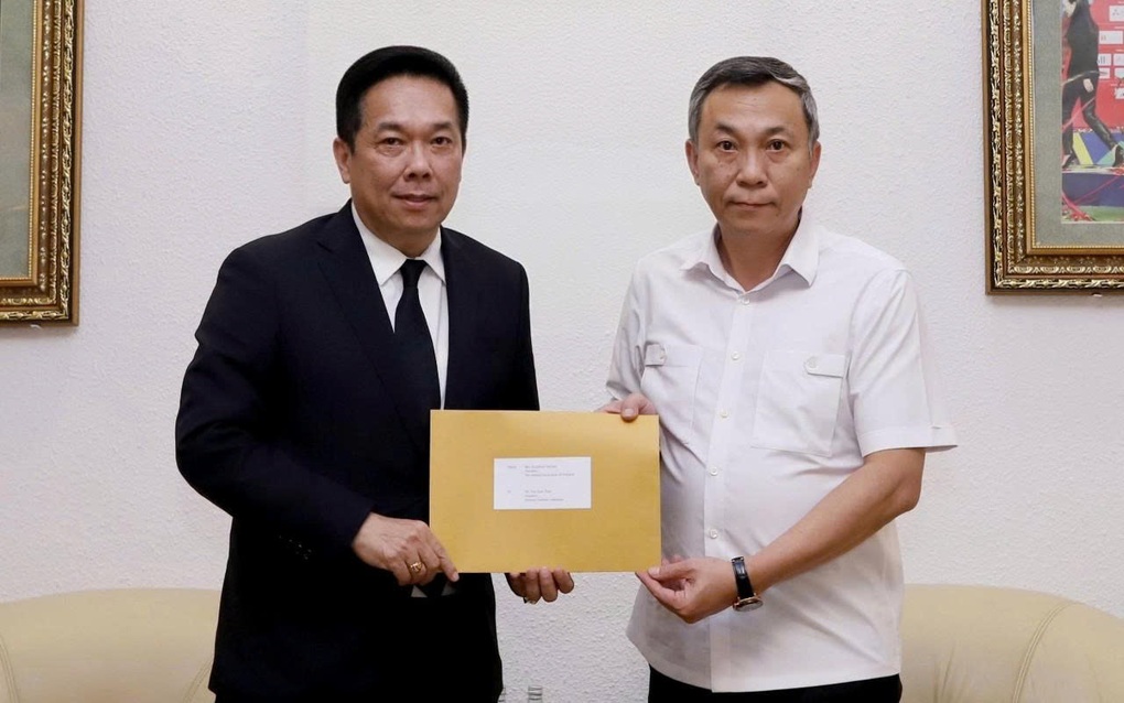 VFF ghi nhận lời xin lỗi của bóng đá Thái Lan vụ nhầm Quốc kỳ Việt Nam - 1 VFF ghi nhận lời xin lỗi của bóng đá Thái Lan vụ nhầm Quốc kỳ Việt Nam - 1