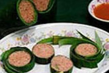 Nem chua nướng - đặc sản hiệu “ét-vê”  