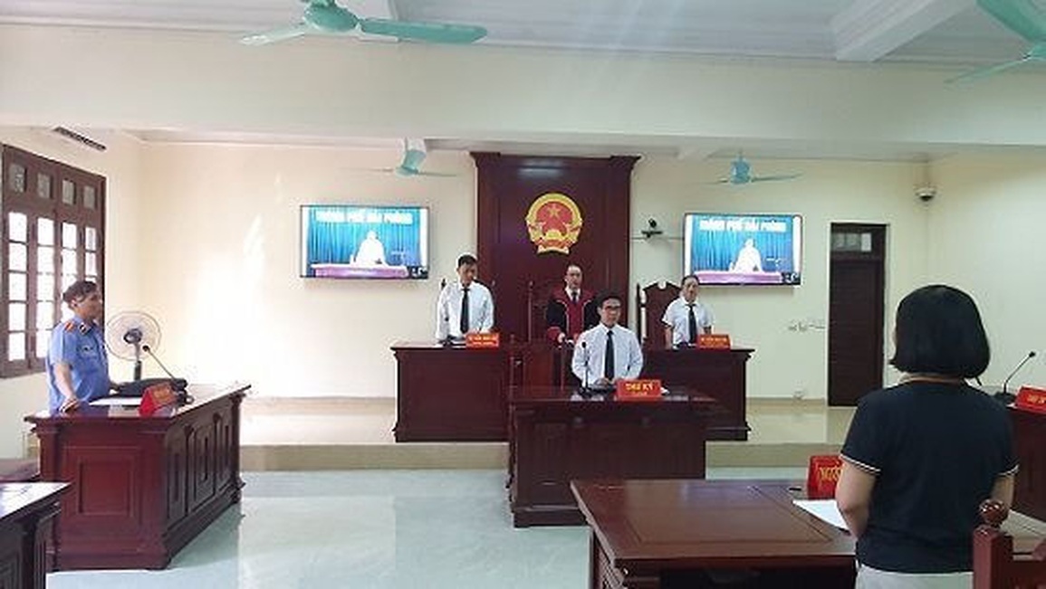 Không ghi âm, chụp ảnh, phát tán tài liệu phiên tòa trực tuyến lên mạng - 1 Không ghi âm, chụp ảnh, phát tán tài liệu phiên tòa trực tuyến lên mạng - 1