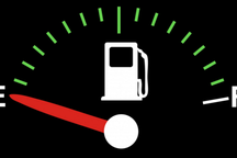 Để bình xăng ô tô quá cạn: Hỏng động cơ, có thể dẫn tới tai nạn