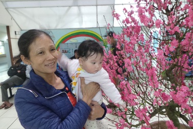 Ấm áp Tết bệnh viện