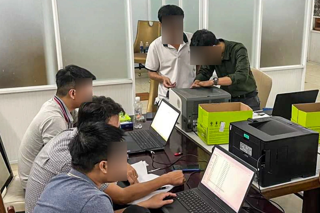 Triệt phá đường dây cá độ nghìn tỷ trước thềm World Cup - 2 Triệt phá đường dây cá độ nghìn tỷ trước thềm World Cup - 2