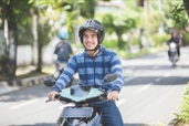 Học cách chọn xe từ nam giới