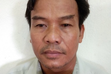 “Yêu râu xanh” dở trò đồi bại với bé gái trong suốt 1 năm ròng