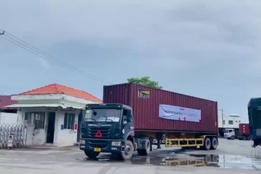 Những chuyến xe cứu trợ của Toshiba Việt Nam đã xuất phát đến Lào Cai