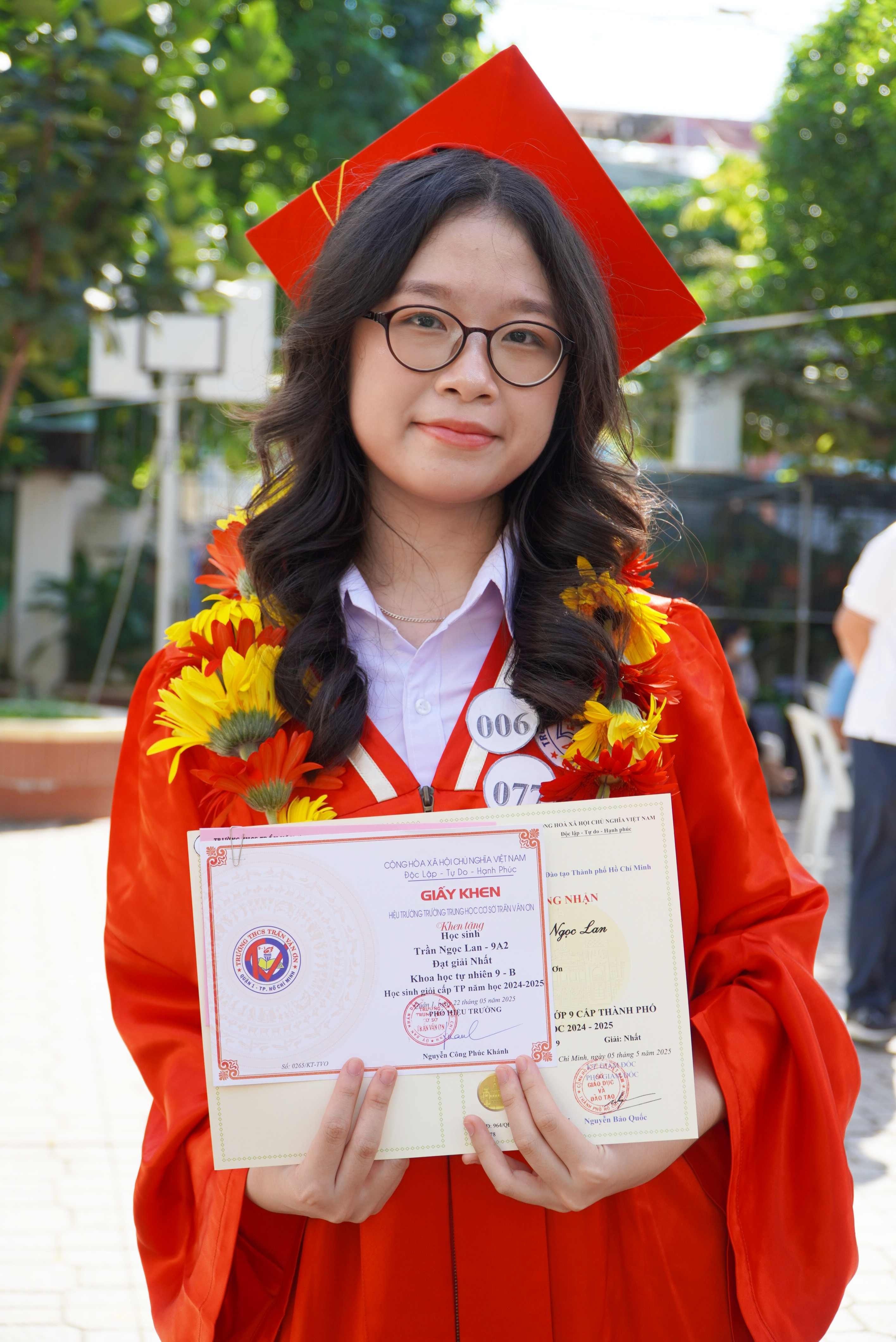 Khoảnh khắc trong veo tuổi 15, học sinh lớp 9 chào đón bước ngoặt mới - 3 Khoảnh khắc trong veo tuổi 15, học sinh lớp 9 chào đón bước ngoặt mới - 3
