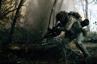 Binh sĩ Ukraine thừa nhận đà tiến "không thể ngăn chặn" của Nga ở Donbass